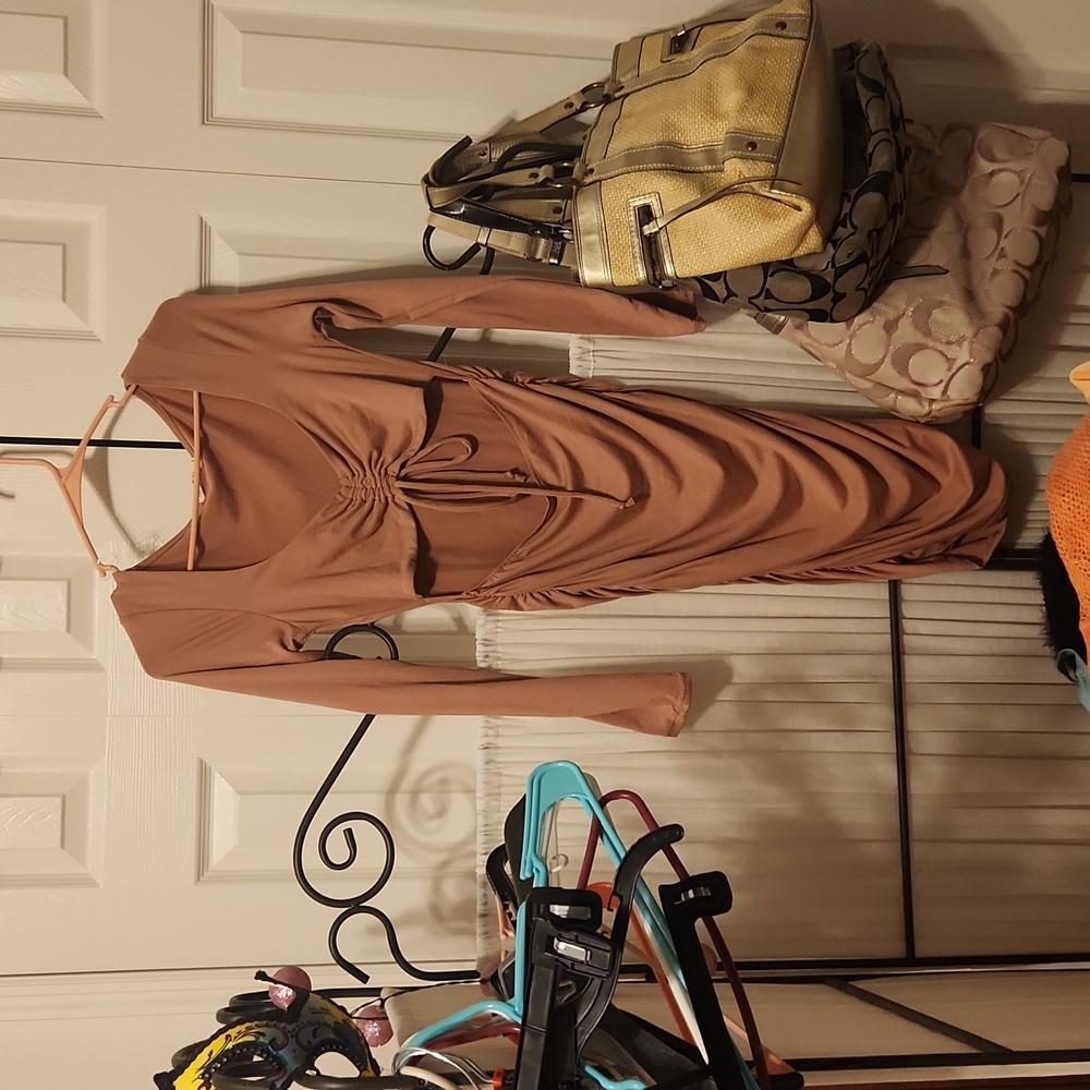 Heart & Hips midi dress